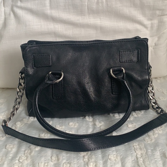 Micheal Kors Hamilton Satchel in Black - Picture 2 of 12